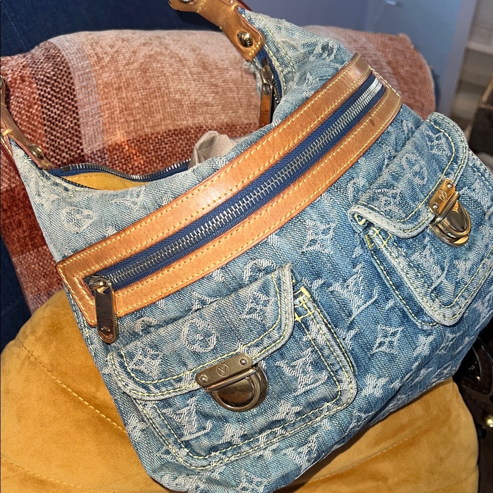 LOUIS VUITTON Baggy PM Monogram Denim Shoulder Bag - Picture 11 of 12